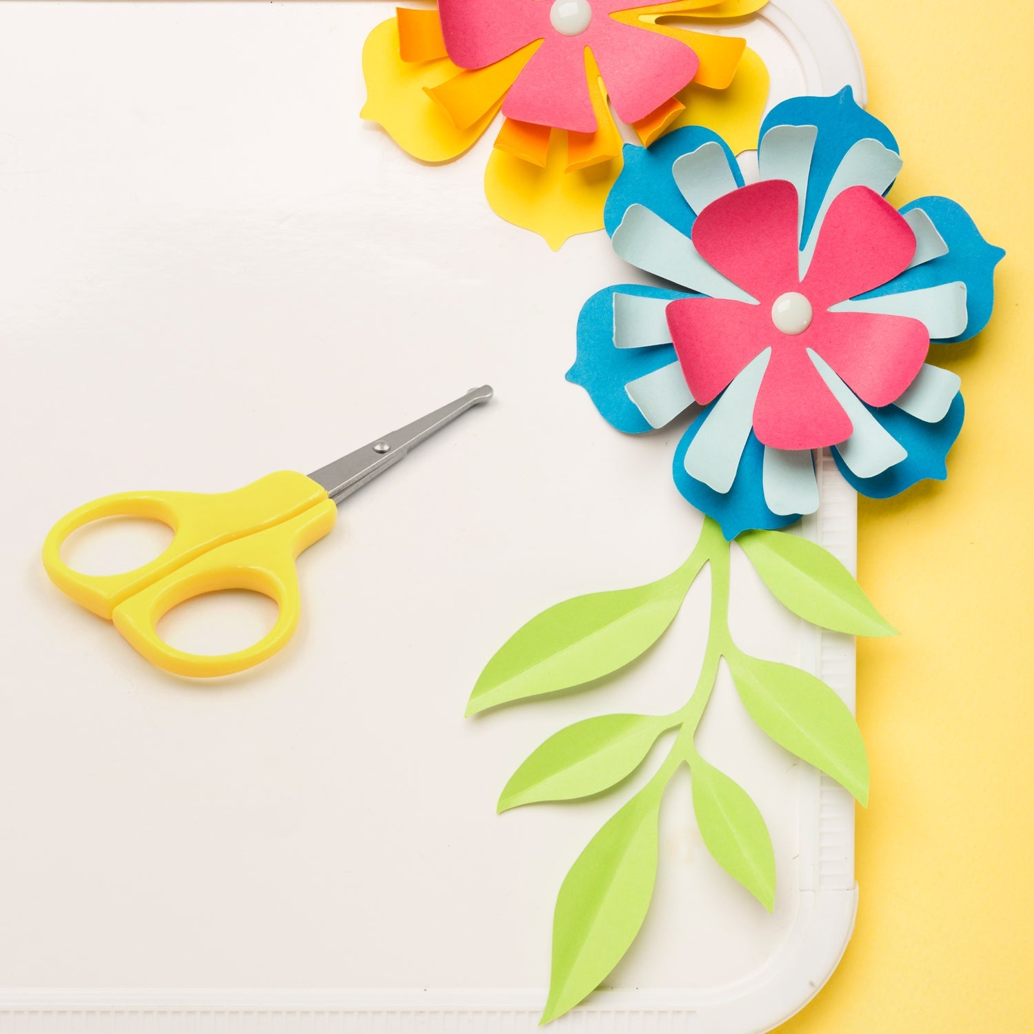 1775 Small Students Plastic Hand Tools Handle Paper Cutter Card Making Scrapbook Craft Scissors, Craft Shears Sharp Scissors, Stainless Steel Blade Scissors (1 Pc) 1775 Small Students Plastic Hand Tools Handle Paper Cutter Card Making Scrapbook Craft Scissors, Craft Shears Sharp Scissors, Stainless Steel Blade Scissors (1 Pc)